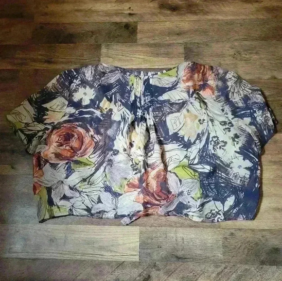 100% Silk Coldwater Creek Floral Wrap Top Blouse Size XL - Picture 7 of 11